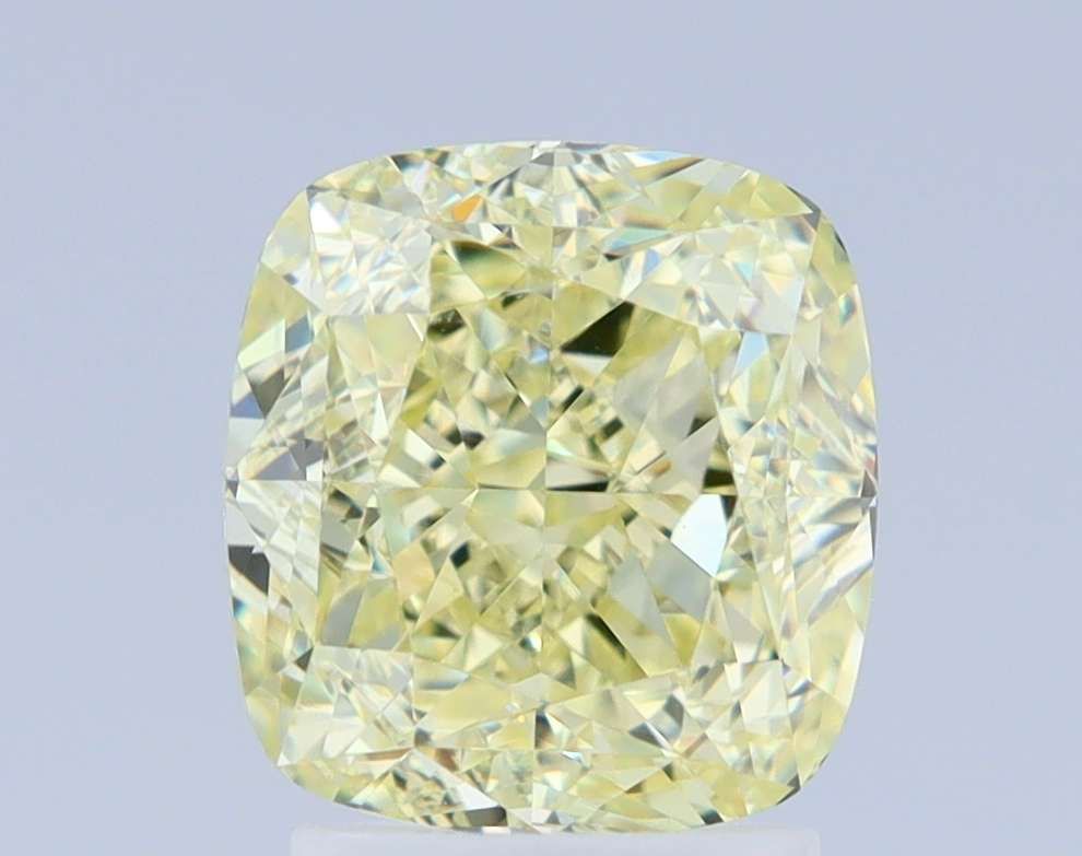 2.70 ct Cushion Brilliant diamond