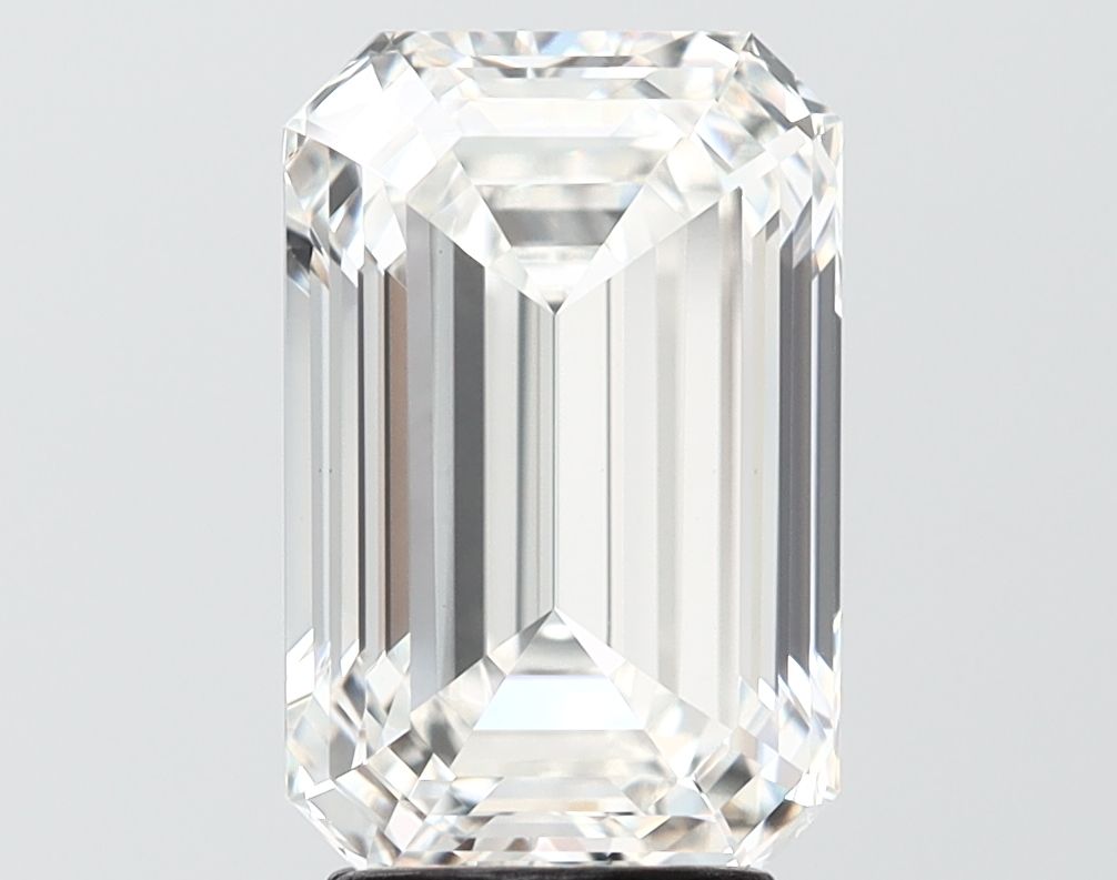 4.03 ct. emerald Lab Grown Diamond front image