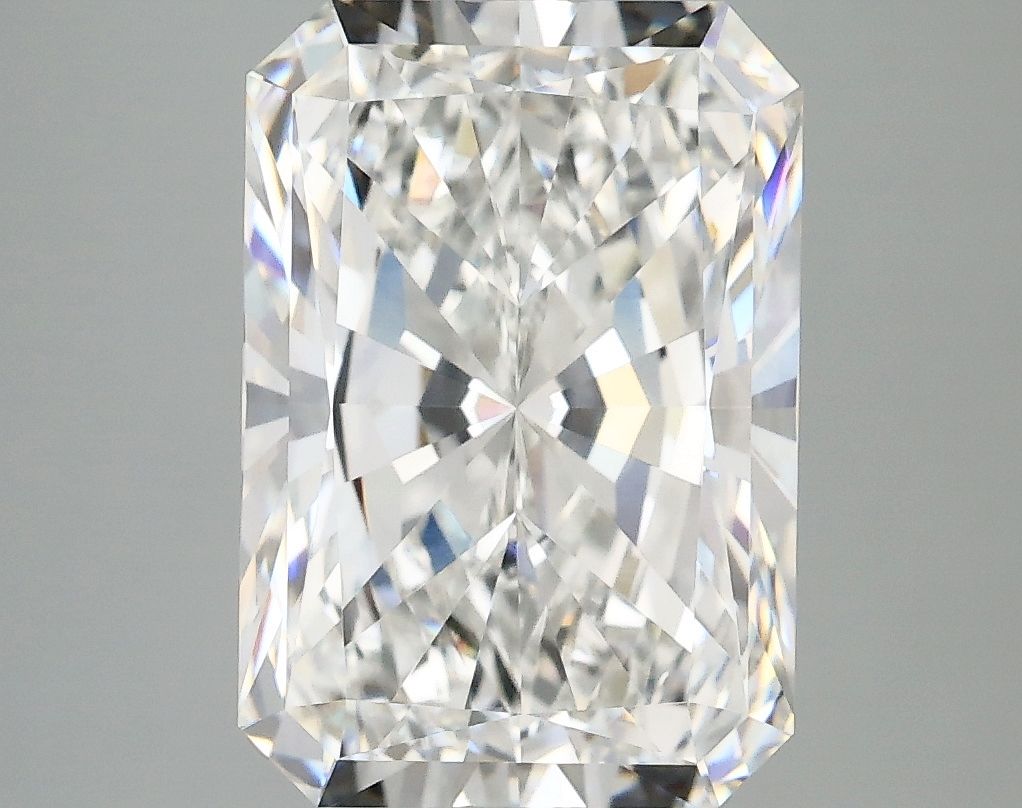 4.78 ct. radiant Lab Grown Diamond front image