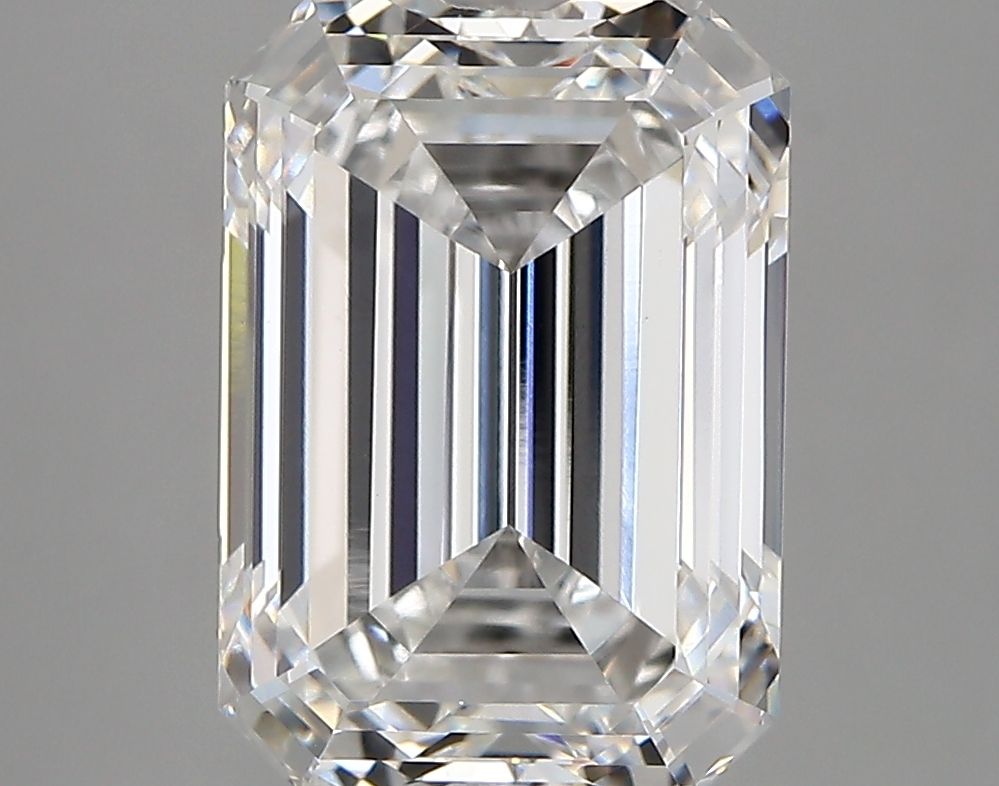4.77 ct. emerald Lab Grown Diamond front image