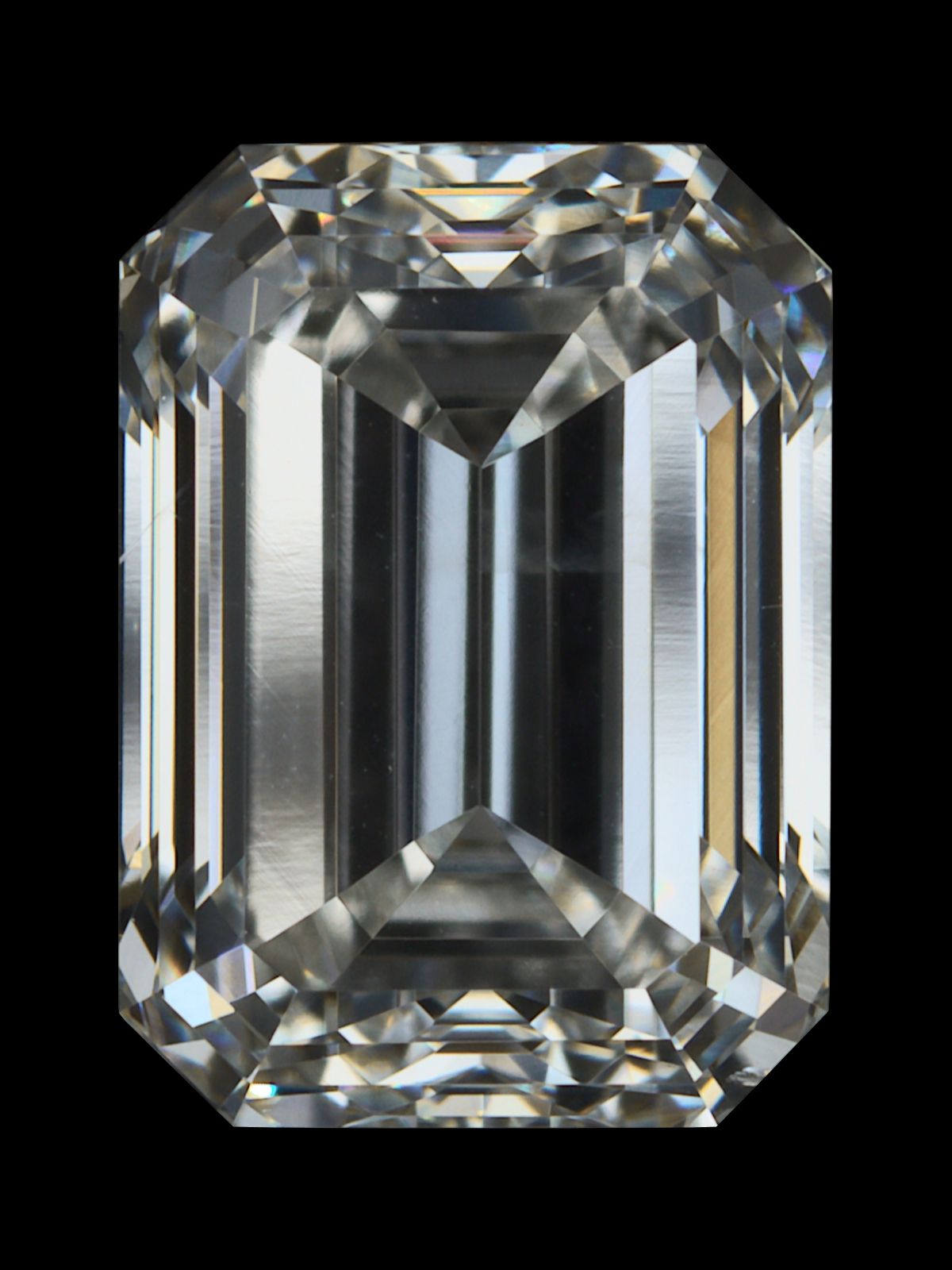 0.92 ct. emerald Lab Grown Diamond front image