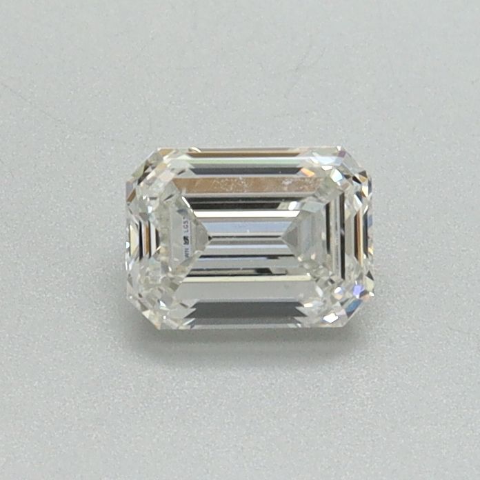 0.42 ct Emerald diamond