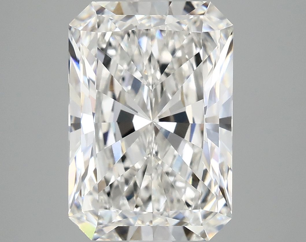 4.64 ct. radiant Lab Grown Diamond front image