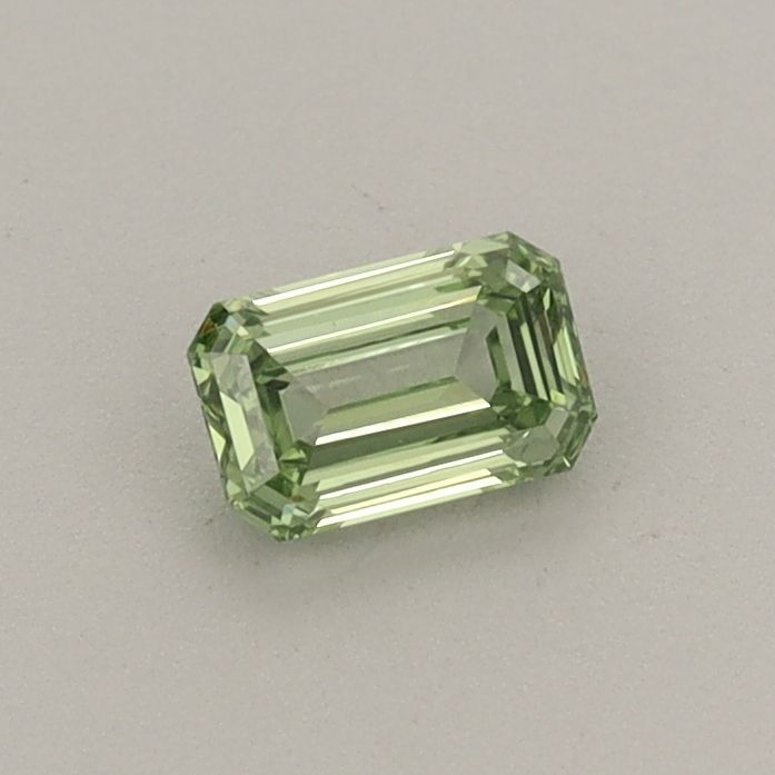 0.31 CT Fancy Vivid Green EMERALD