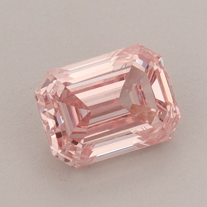 0.88 ct Emerald diamond