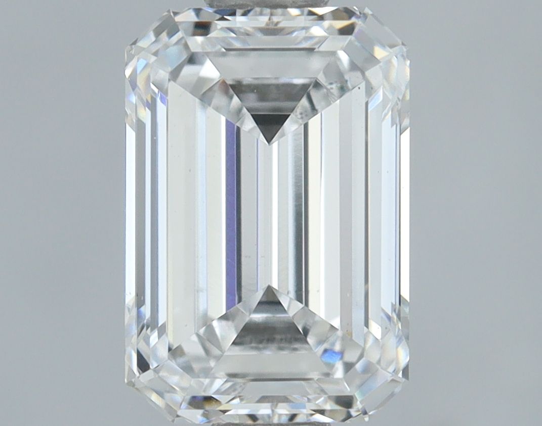 1.05 ct. emerald Lab Grown Diamond front image