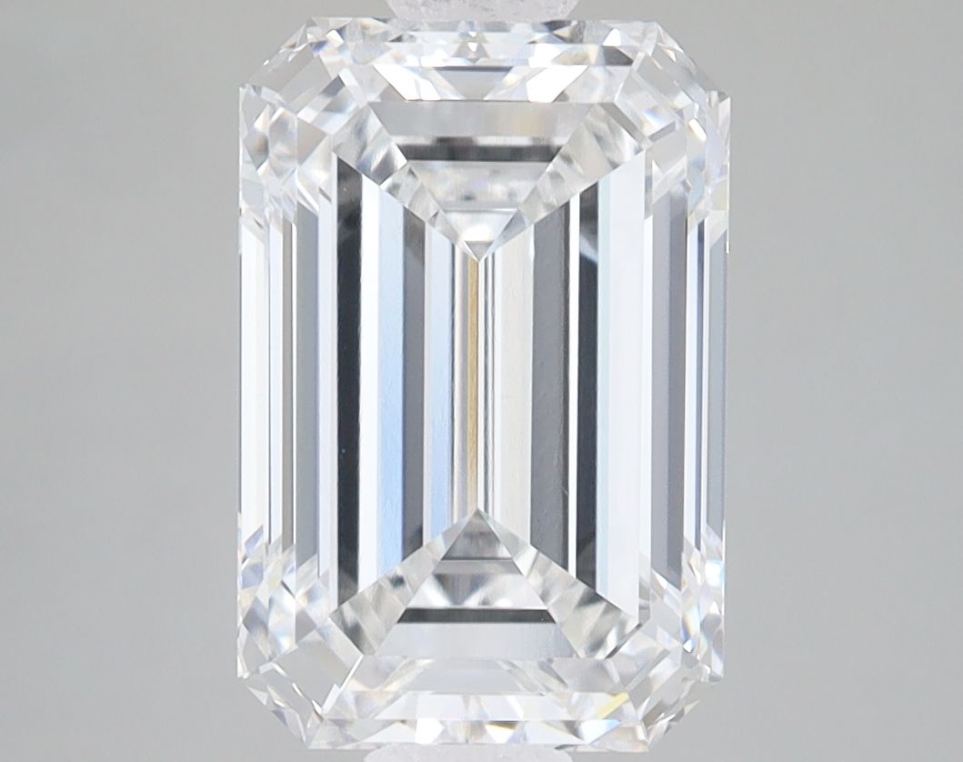4.00 ct. emerald Lab Grown Diamond front image