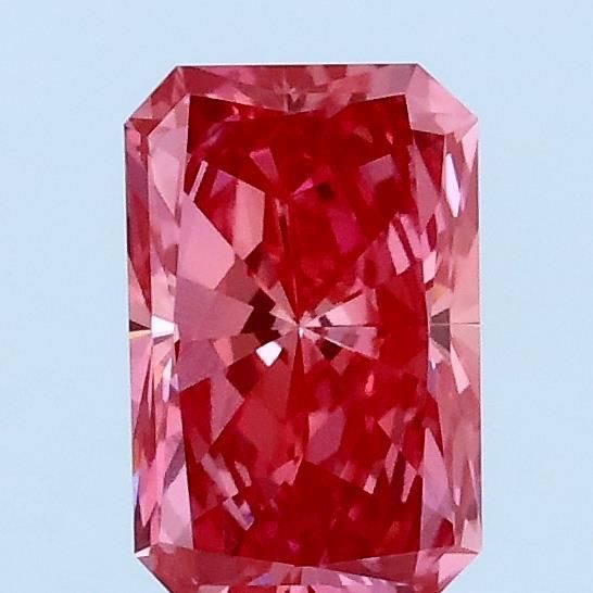 0.84 CT Fancy Vivid Pink RADIANT
