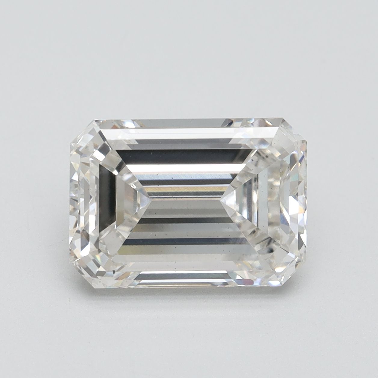 4.00 ct. emerald Lab Grown Diamond front image