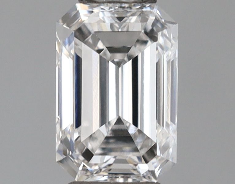0.39 ct lab-grown Emerald Diamond