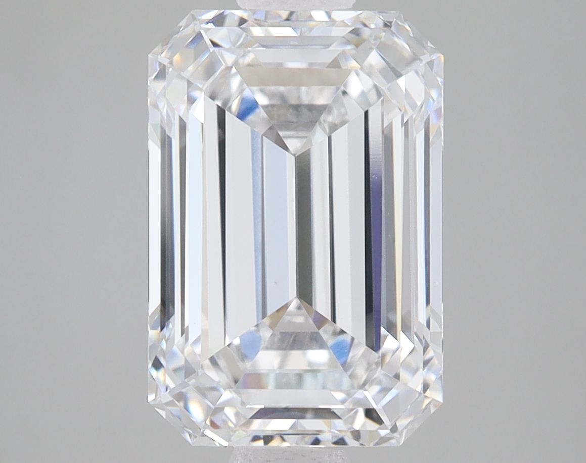 5.06 ct. emerald Lab Grown Diamond front image
