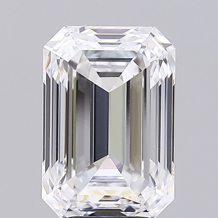 4.81 ct. emerald Lab Grown Diamond front image