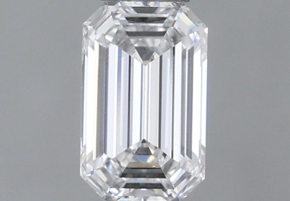 0.24ct Emerald diamond