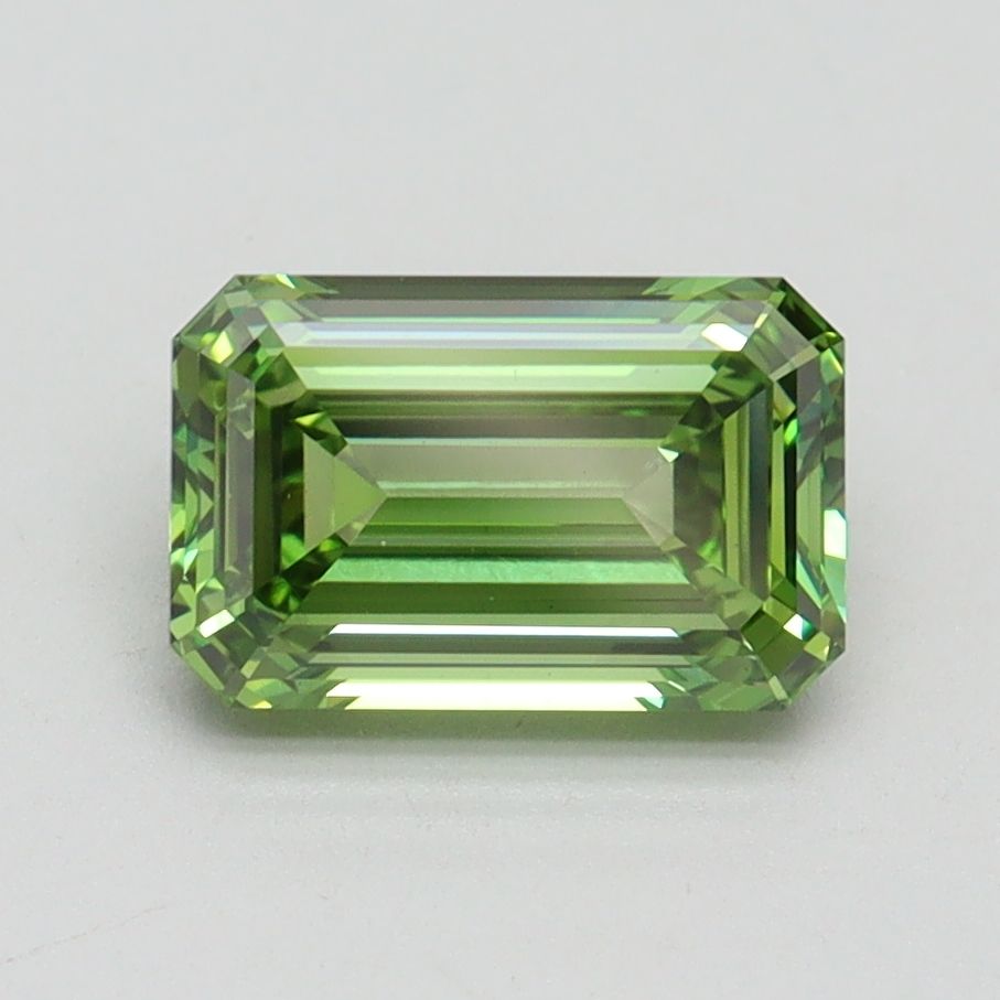 1.54 ct. emerald Lab Grown Diamond front image