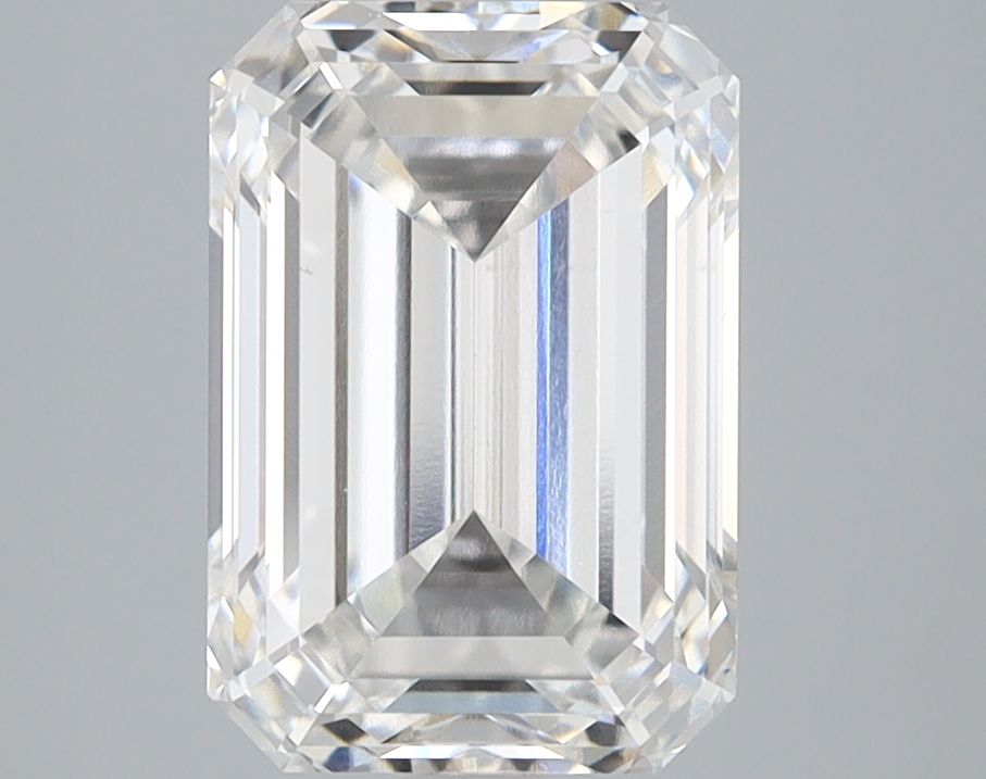 3.09 ct Emerald diamond