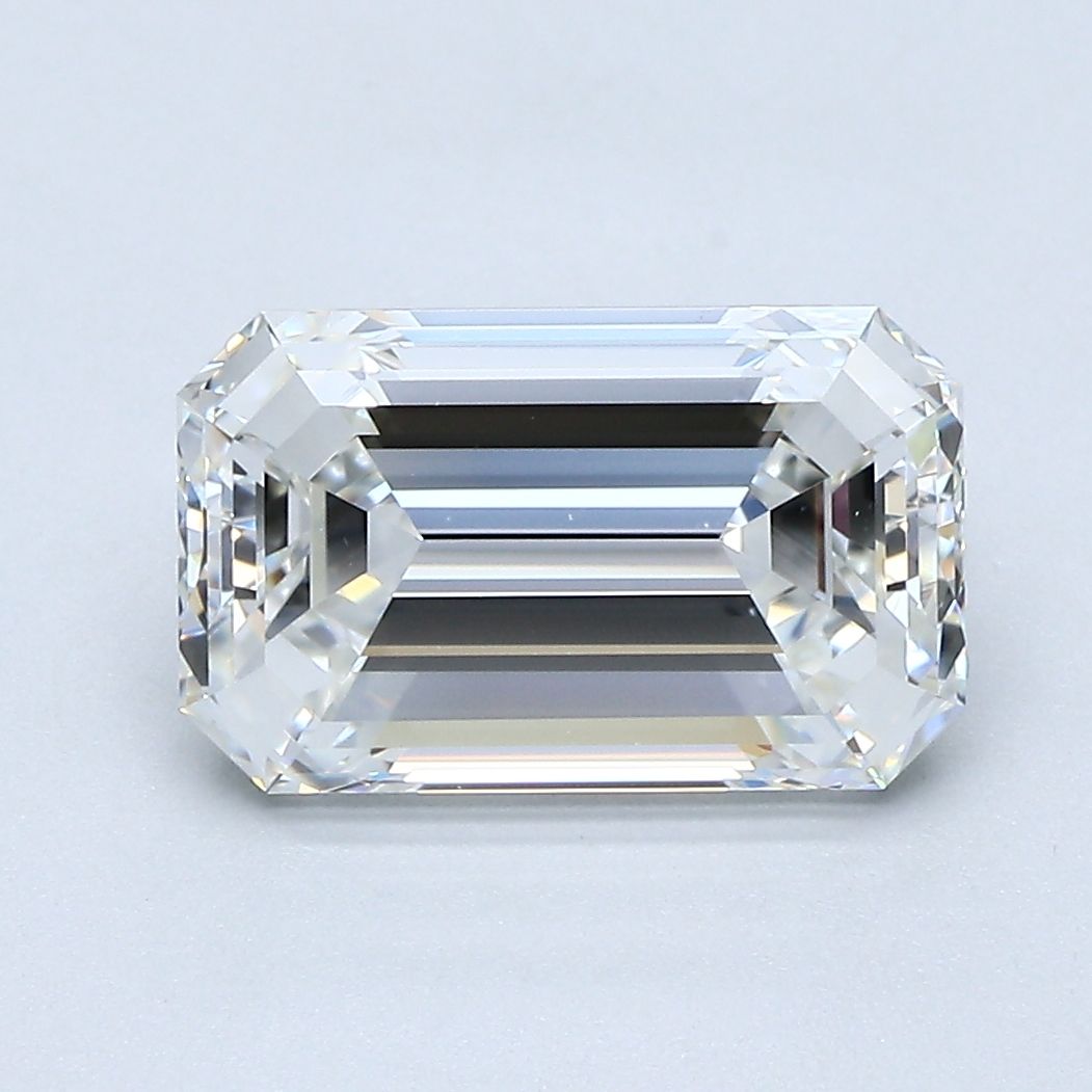 3.01 ct Emerald diamond
