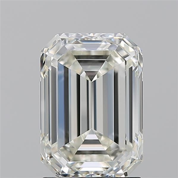 2.20 ct Emerald diamond