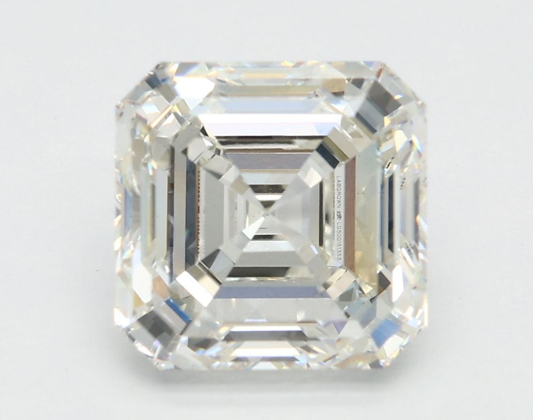 3.12 ct Square Emerald diamond