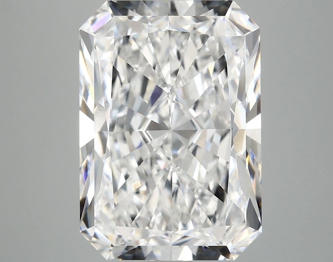 6.76 ct. radiant Lab Grown Diamond front image