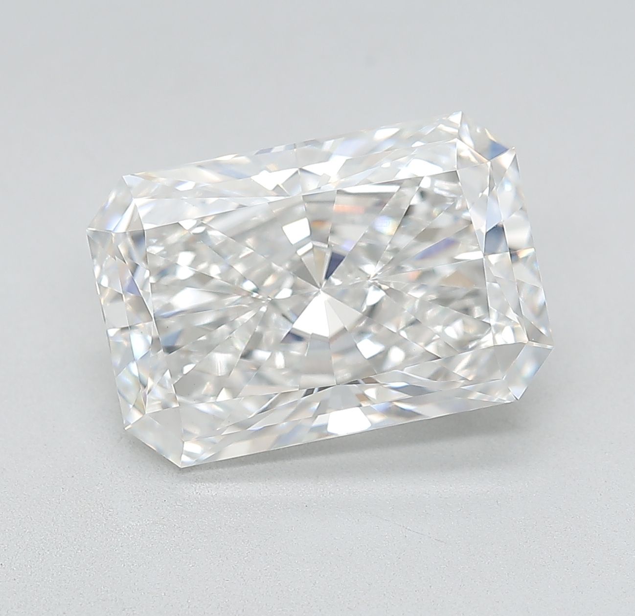 5.29 ct. radiant Lab Grown Diamond front image