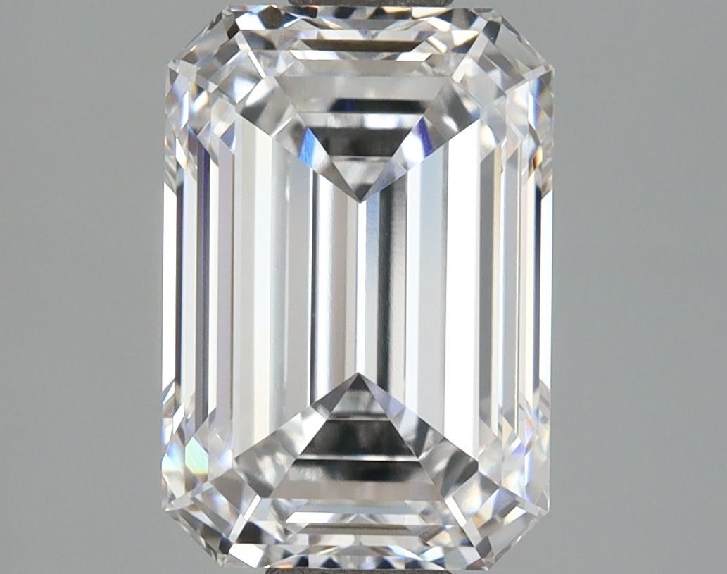 2.65 ct. emerald Lab Grown Diamond front image