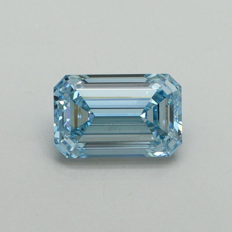 1.06 ct. emerald Lab Grown Diamond front image