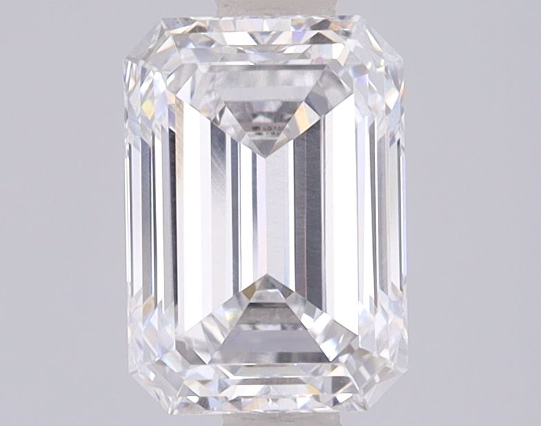 1.55 ct. emerald Lab Grown Diamond front image