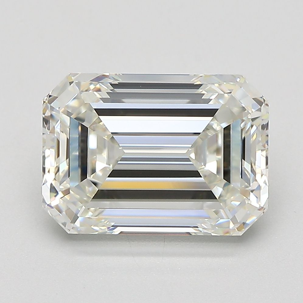 3.73 ct Emerald diamond