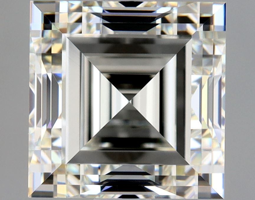 2.01 ct Square Radiant diamond