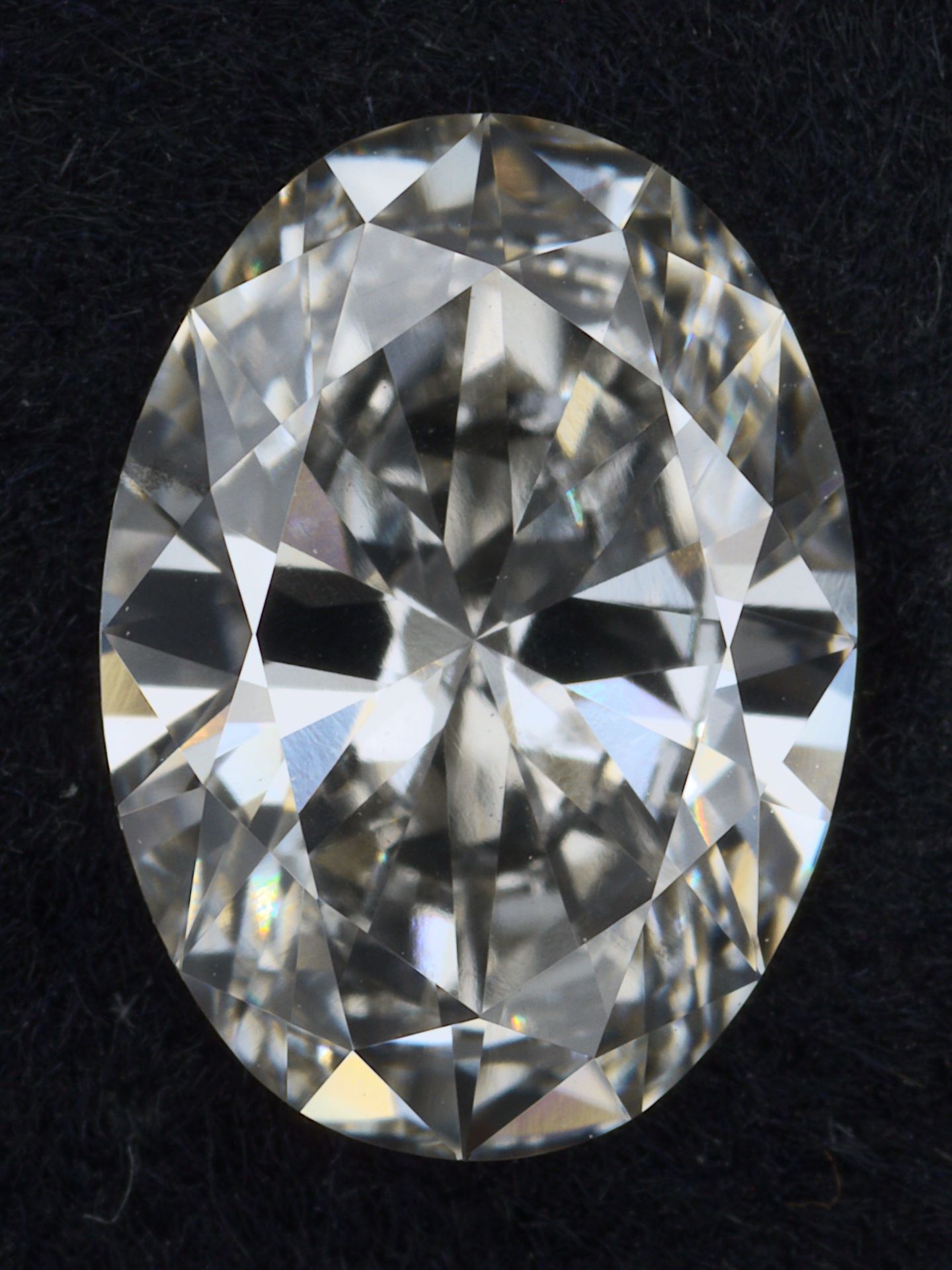 1.01 ct. oval Lab Grown Diamond front image