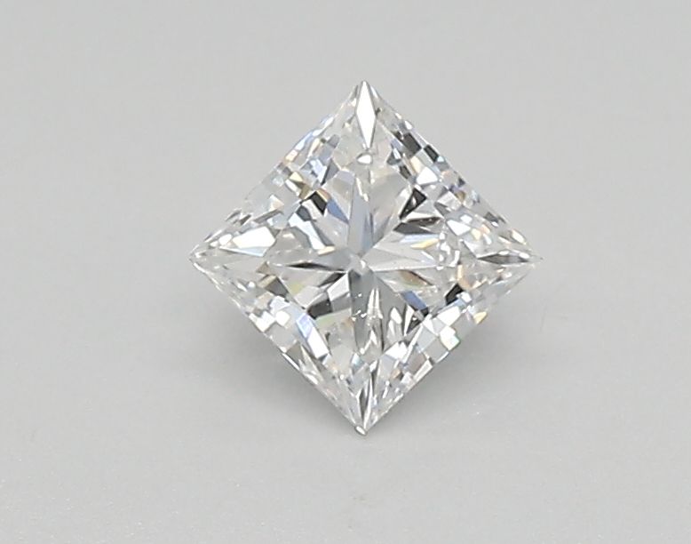 0.4 ct lab-grown Princess Diamond
