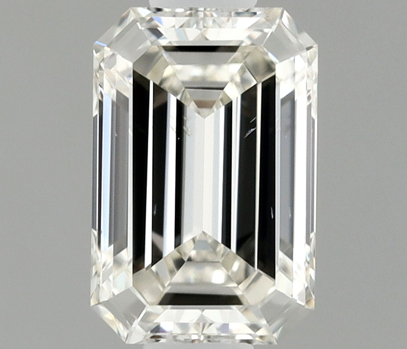 0.38 ct Emerald Diamond