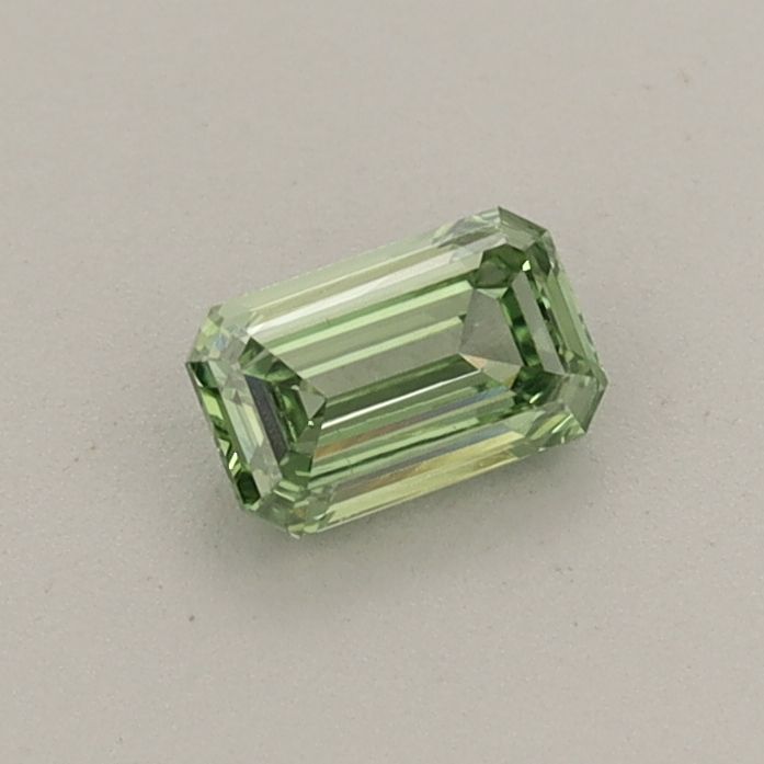 0.35 CT Fancy Vivid Green EMERALD