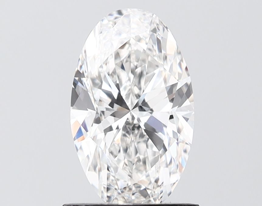 1.52 ct. oval Lab Grown Diamond front image