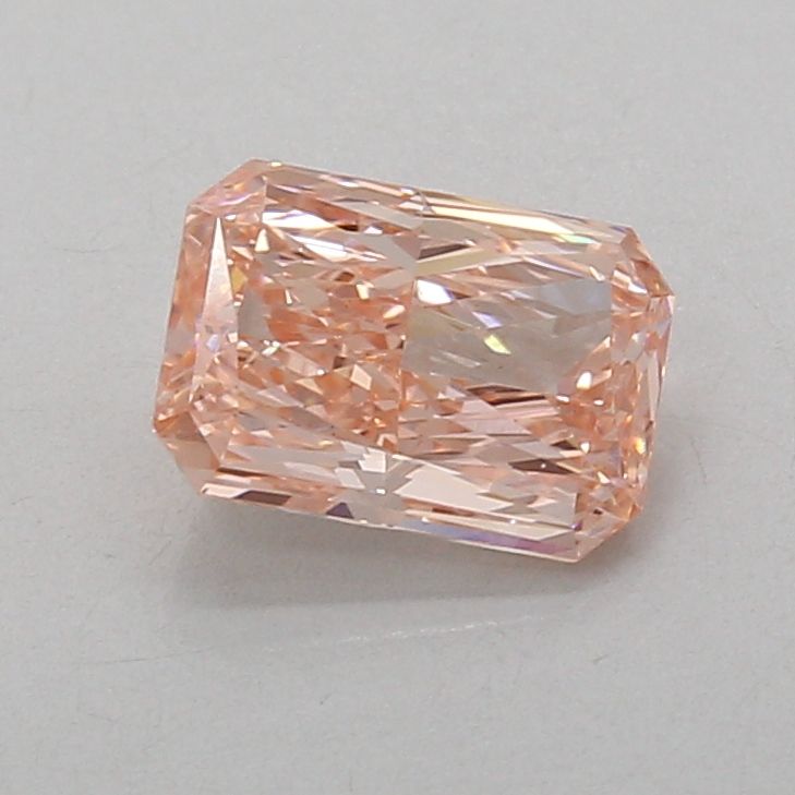 1.45 ct Radiant diamond