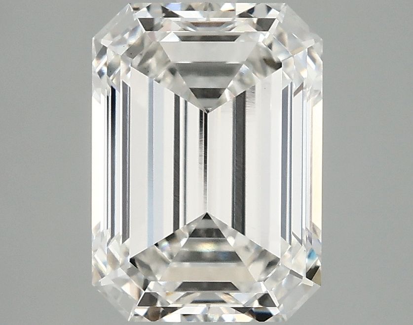 3.06 ct Emerald diamond