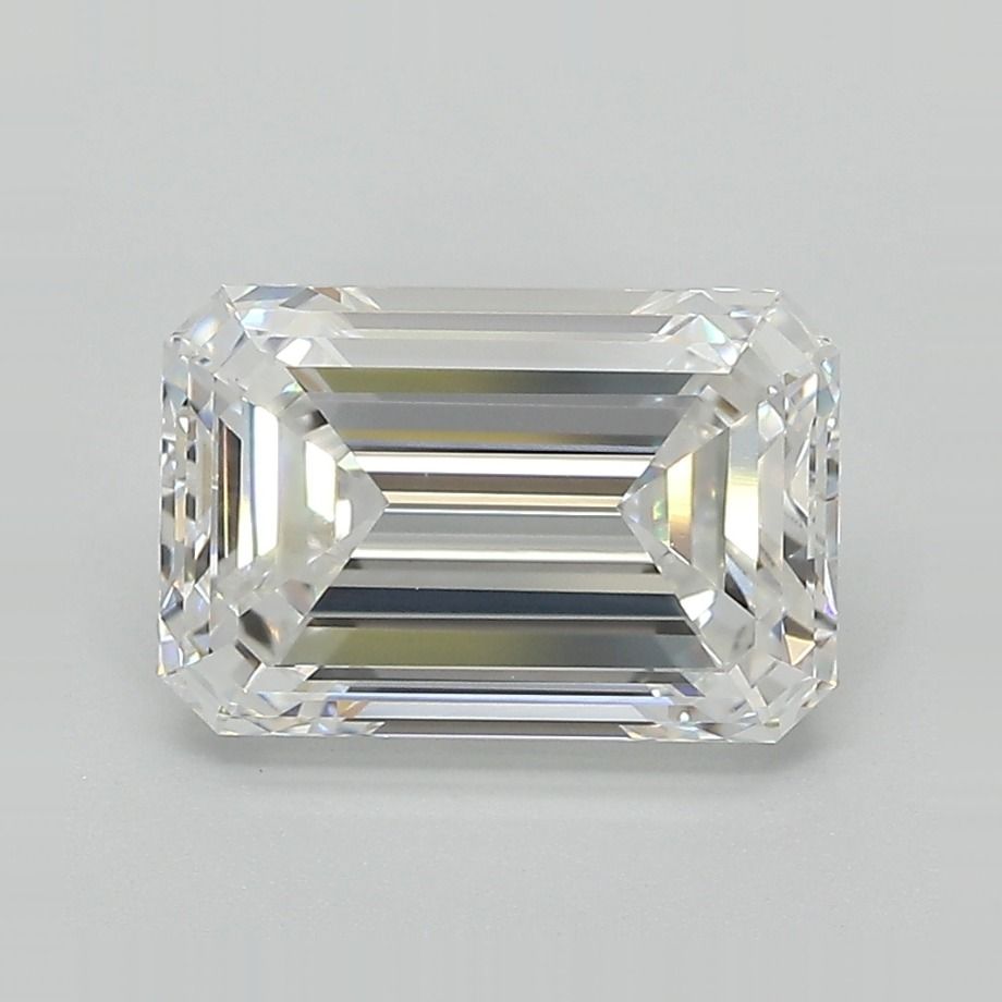 1.65 ct. emerald Lab Grown Diamond front image