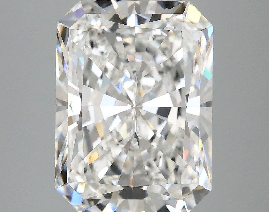 4.67 ct. radiant Lab Grown Diamond front image