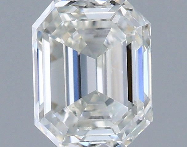0.70 ct Emerald diamond