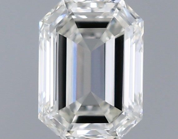0.38 ct Emerald Diamond
