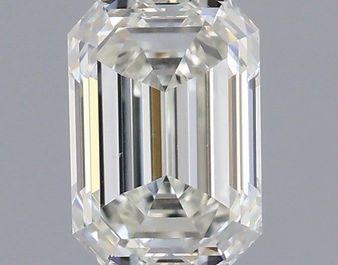 0.46 ct Emerald Diamond