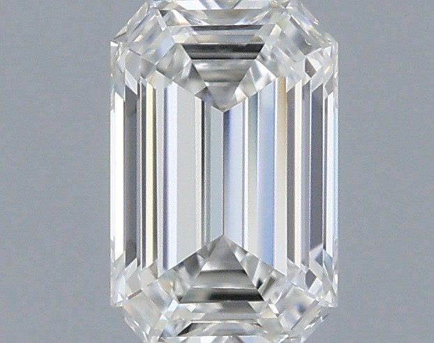 0.30 ct Emerald diamond