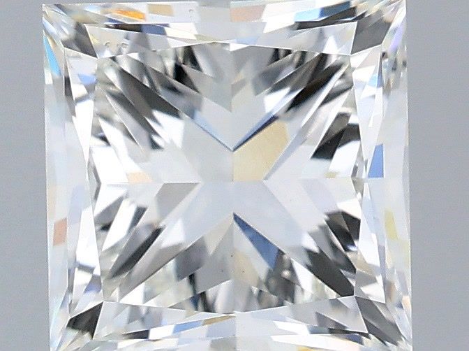 2.5 ct lab-grown Princess Diamond