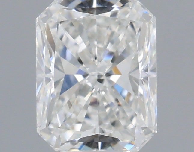 0.42 ct Radiant diamond