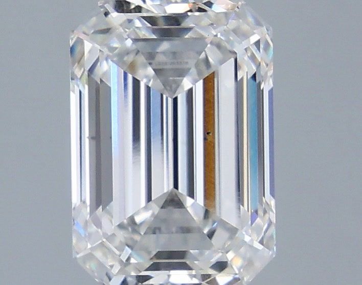 3.21 ct Emerald diamond