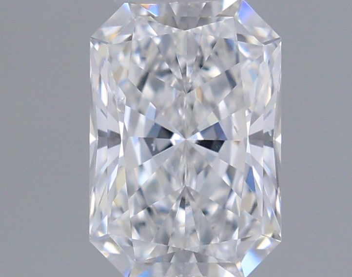 0.48 ct lab-grown Radiant Diamond