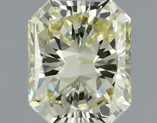 0.46 ct Radiant diamond