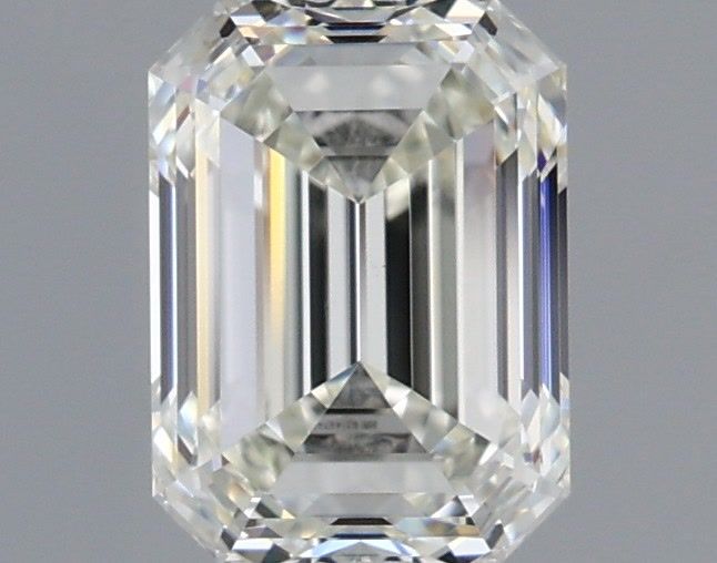 1.30 ct Emerald diamond