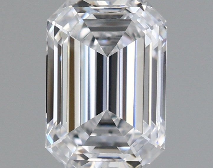 0.95 ct. emerald Lab Grown Diamond front image