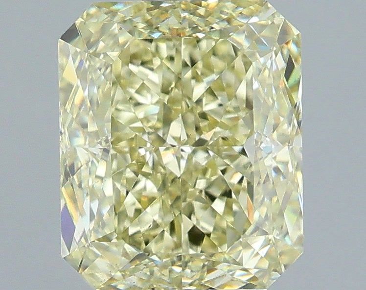 2.28 ct Radiant diamond